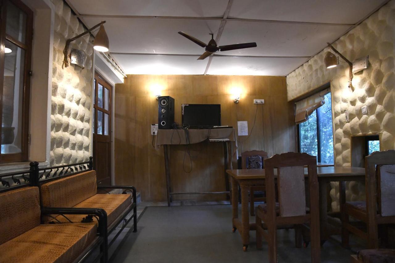 Baaz Jungle Resort Khawasa Екстер'єр фото